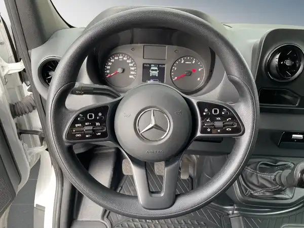 MERCEDES-BENZ SPRINTER (11/15)