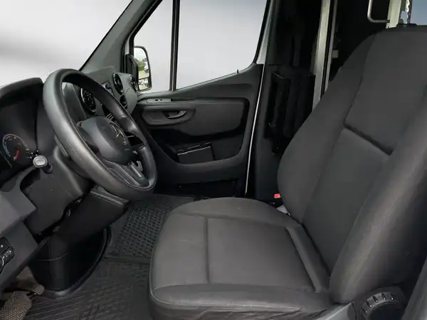 MERCEDES-BENZ E-SPRINTER 312 (10/15)