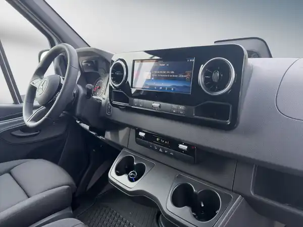 MERCEDES-BENZ SPRINTER (11/15)