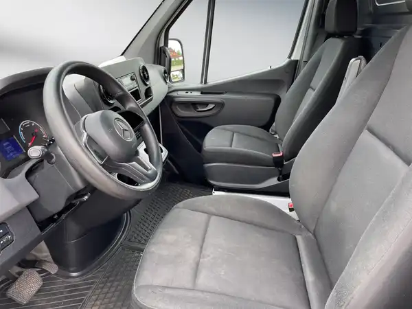 MERCEDES-BENZ E-SPRINTER 312 (10/15)