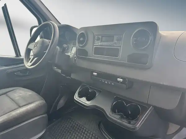MERCEDES-BENZ SPRINTER (11/15)