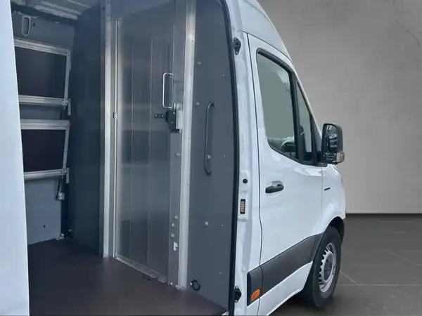 MERCEDES-BENZ SPRINTER (11/15)