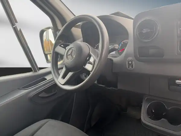 MERCEDES-BENZ E-SPRINTER 312 (11/15)