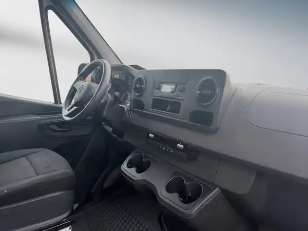 MERCEDES-BENZ E-SPRINTER 312 (10/15)