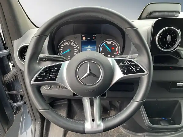 MERCEDES-BENZ SPRINTER (6/15)