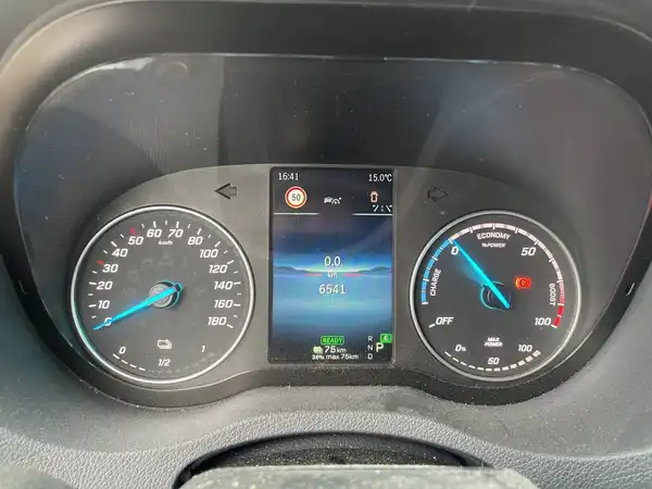 MERCEDES-BENZ SPRINTER (7/15)