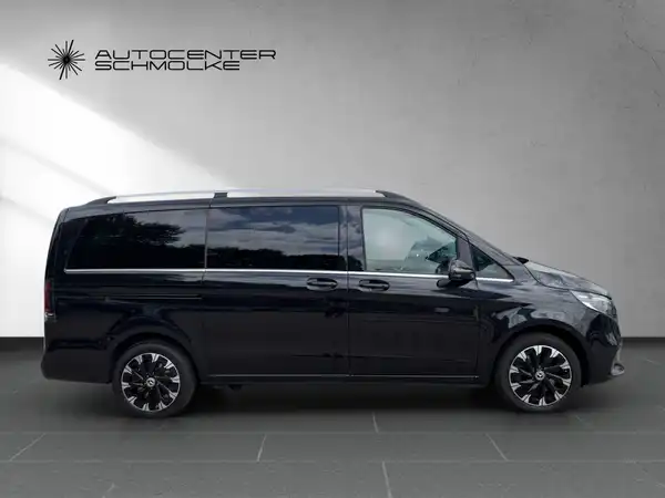 MERCEDES-BENZ V 220 (7/15)