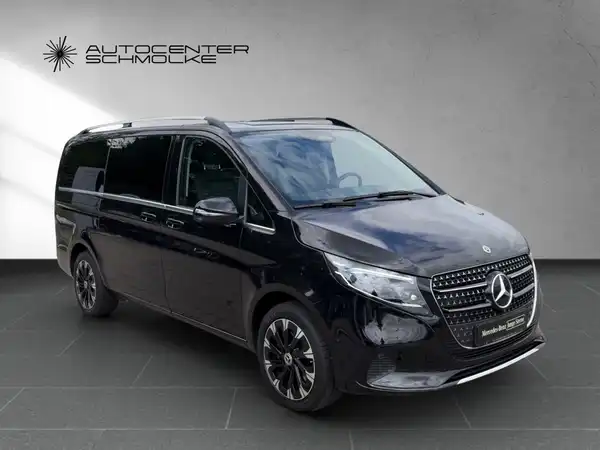 MERCEDES-BENZ V 220 (8/15)