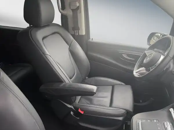 MERCEDES-BENZ V 300 d (11/15)