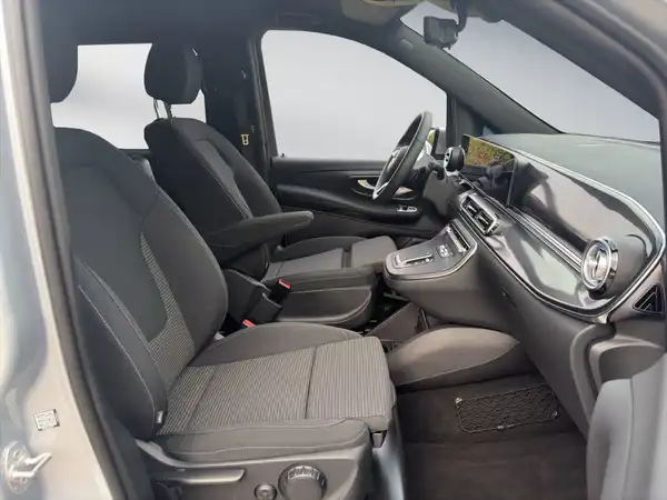 MERCEDES-BENZ V 300 d (10/15)