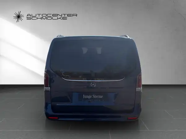 MERCEDES-BENZ V 220 (5/15)