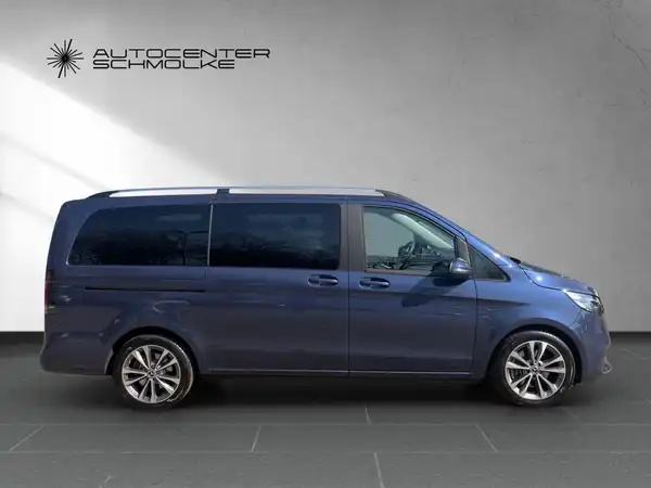 MERCEDES-BENZ V 220 (7/15)