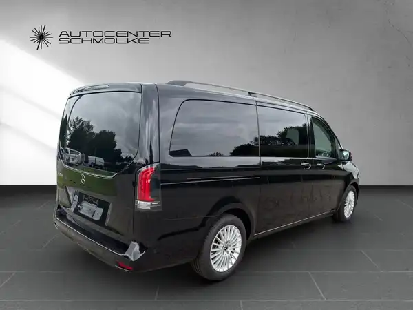 MERCEDES-BENZ V 220 (6/15)