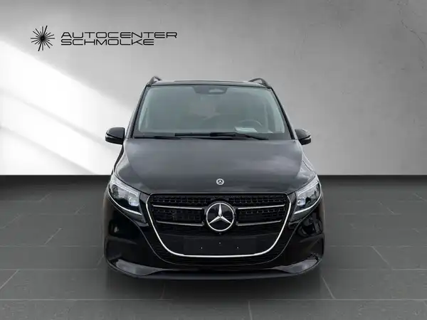 MERCEDES-BENZ V 220 (9/15)