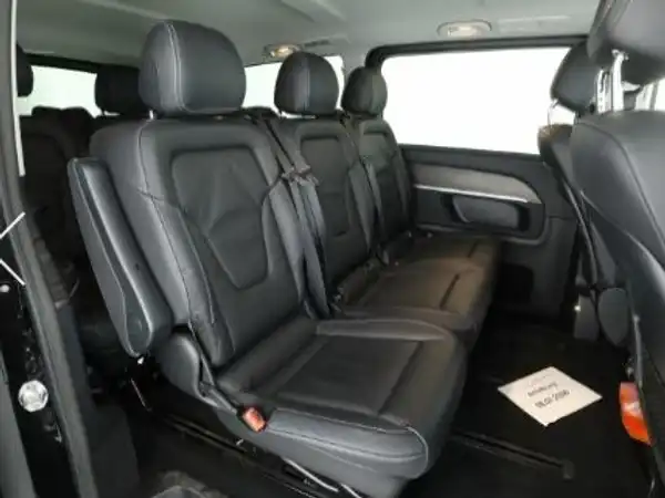 MERCEDES-BENZ V 300 d (6/10)
