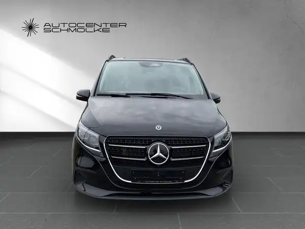 MERCEDES-BENZ V 220 (9/15)