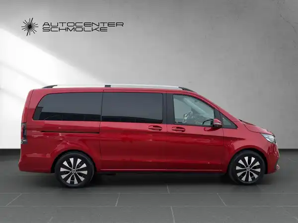 MERCEDES-BENZ V 220 (7/15)