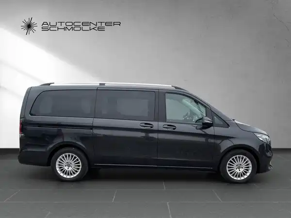 MERCEDES-BENZ V 220 (7/15)