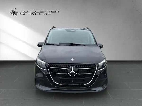 MERCEDES-BENZ V 220 (9/15)