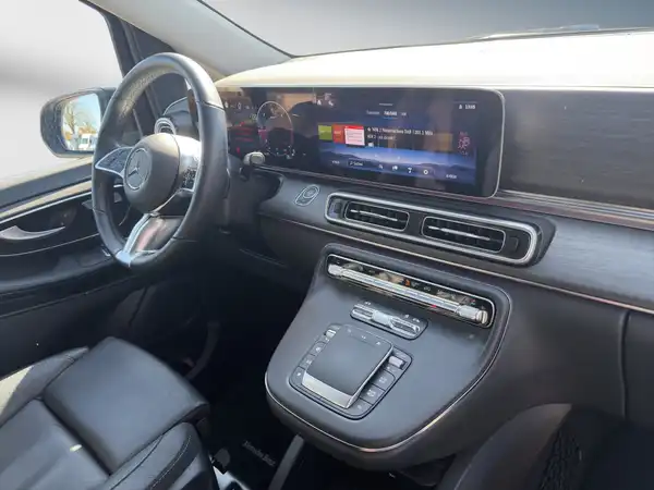 MERCEDES-BENZ V 300 (11/15)