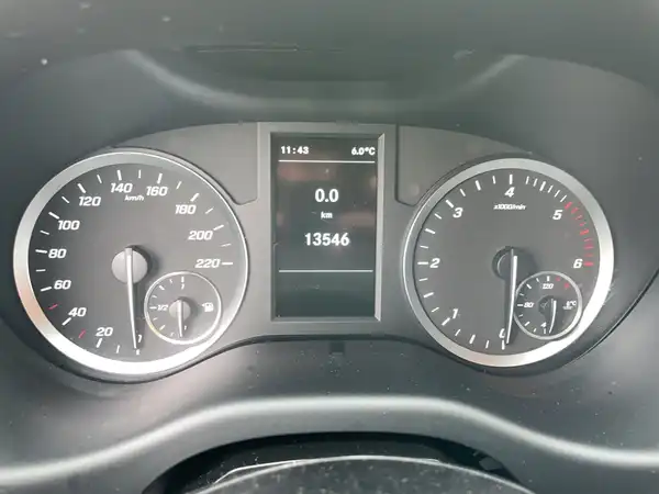 MERCEDES-BENZ VITO (12/15)