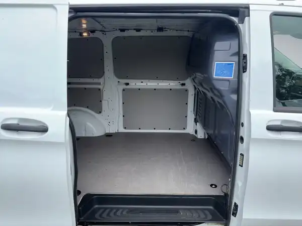 MERCEDES-BENZ VITO 116 (11/15)
