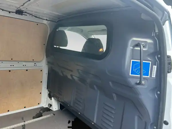 MERCEDES-BENZ VITO (9/15)