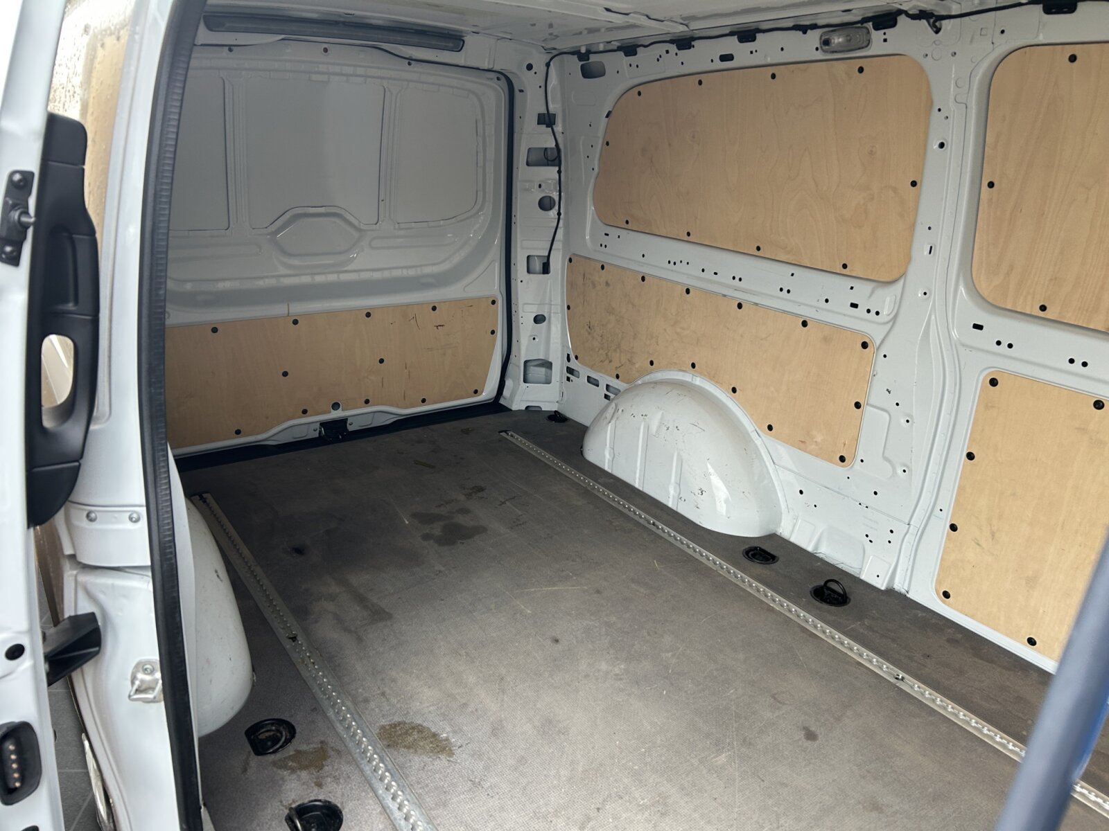 MERCEDES-BENZ VITO (11/15)