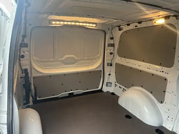 MERCEDES-BENZ VITO (7/15)