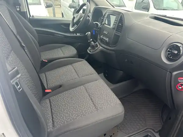MERCEDES-BENZ VITO (9/15)