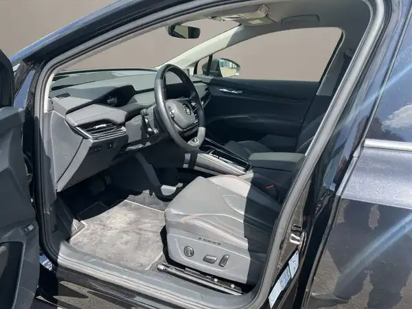 ŠKODA ENYAQ (9/15)