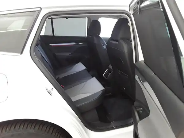 ŠKODA ENYAQ (4/11)