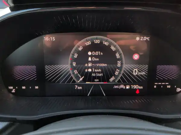 ŠKODA FABIA (11/15)