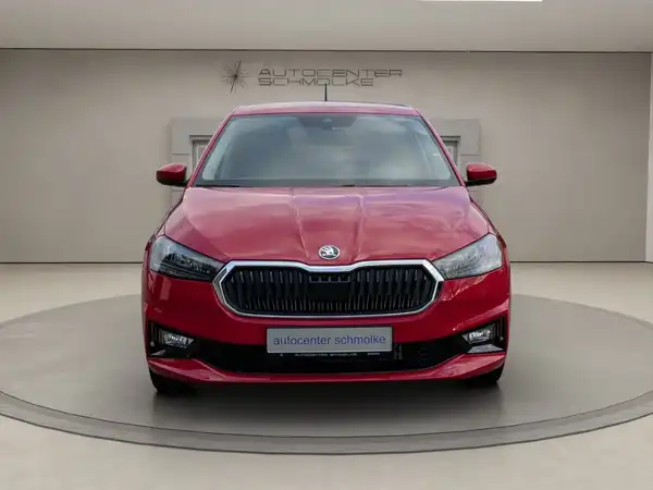 ŠKODA FABIA (2/15)