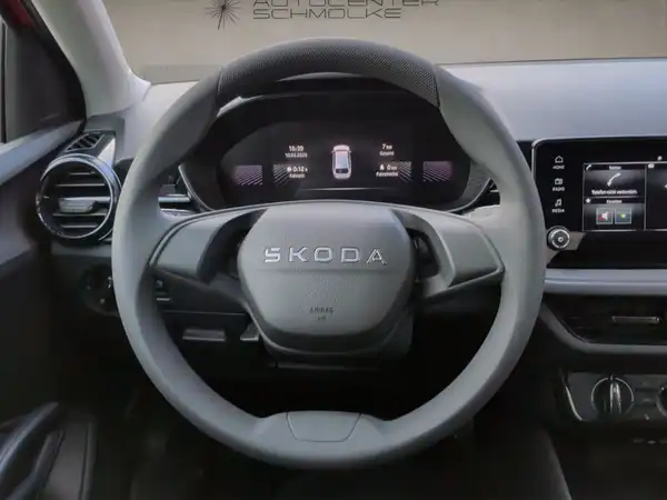 ŠKODA FABIA (13/15)