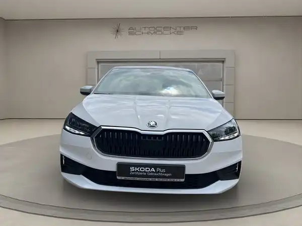 ŠKODA FABIA (2/15)