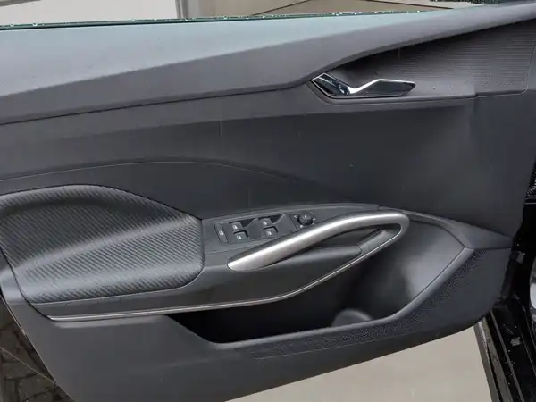 ŠKODA FABIA (12/15)