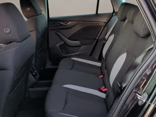 ŠKODA KAMIQ (12/15)