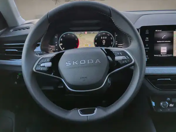 ŠKODA KAMIQ (13/15)