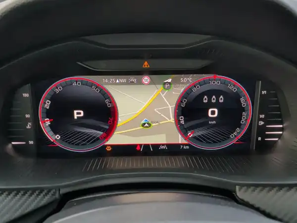 ŠKODA KAMIQ (11/15)