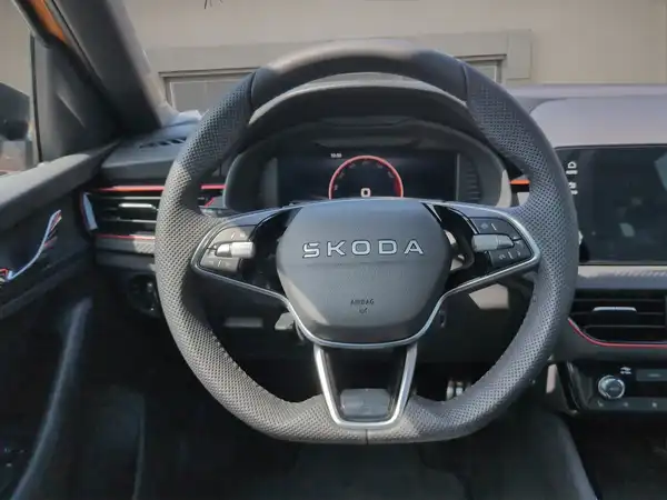 ŠKODA KAMIQ (10/15)