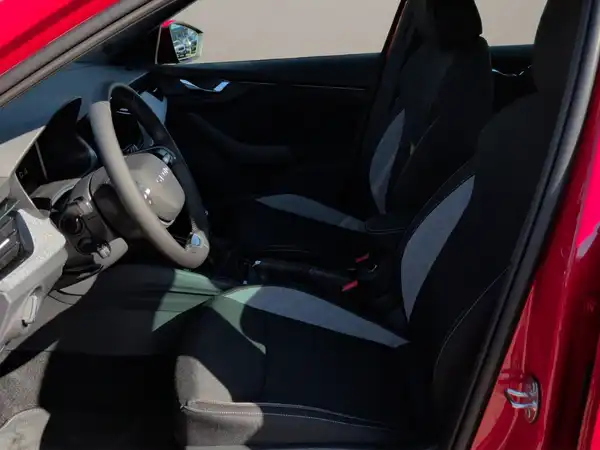 ŠKODA KAMIQ (9/15)