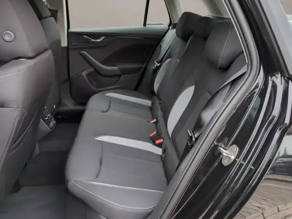 ŠKODA KAMIQ (13/15)