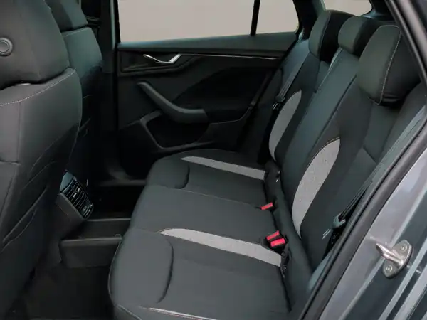 ŠKODA KAMIQ (12/15)