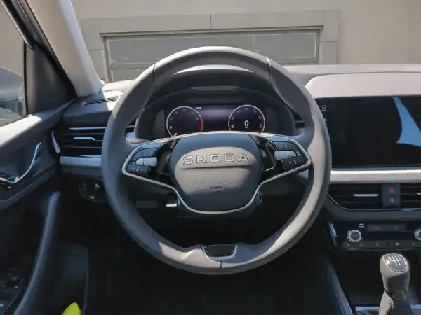 ŠKODA KAMIQ (10/15)