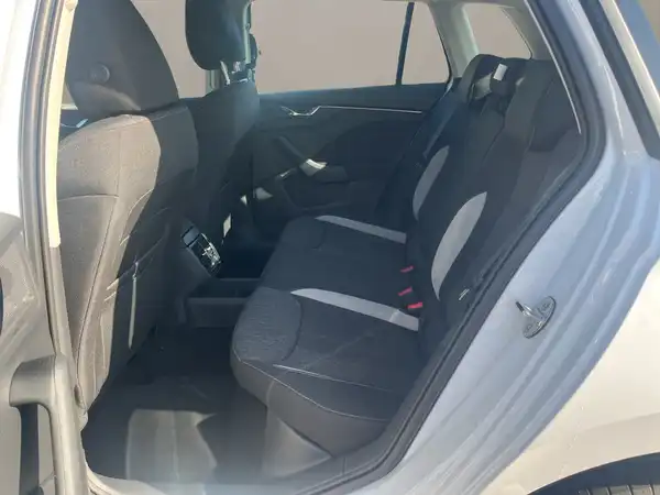 ŠKODA KAMIQ (12/15)
