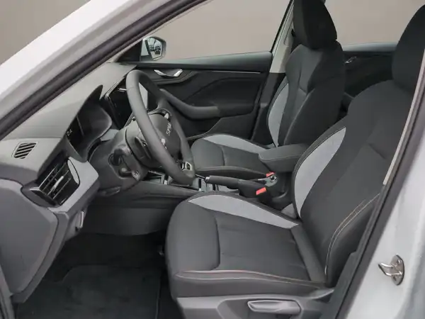 ŠKODA KAMIQ (9/15)