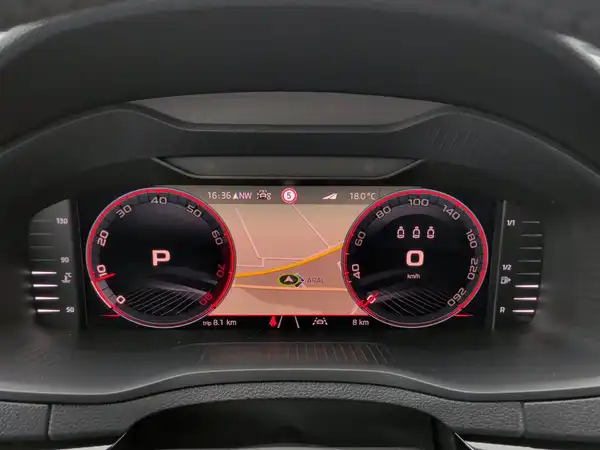 ŠKODA KAROQ (10/15)