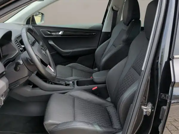 ŠKODA KAROQ (9/15)
