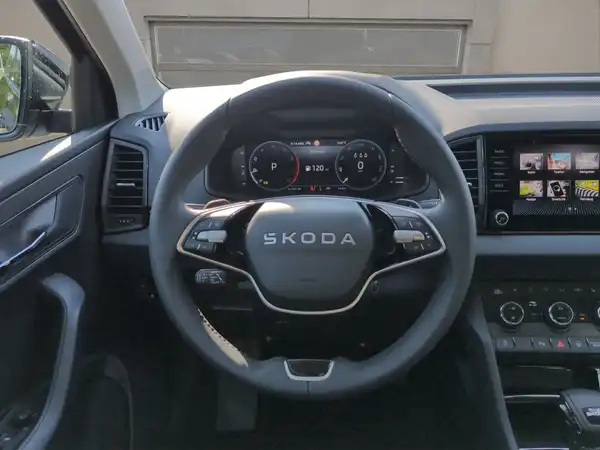 ŠKODA KAROQ (10/15)